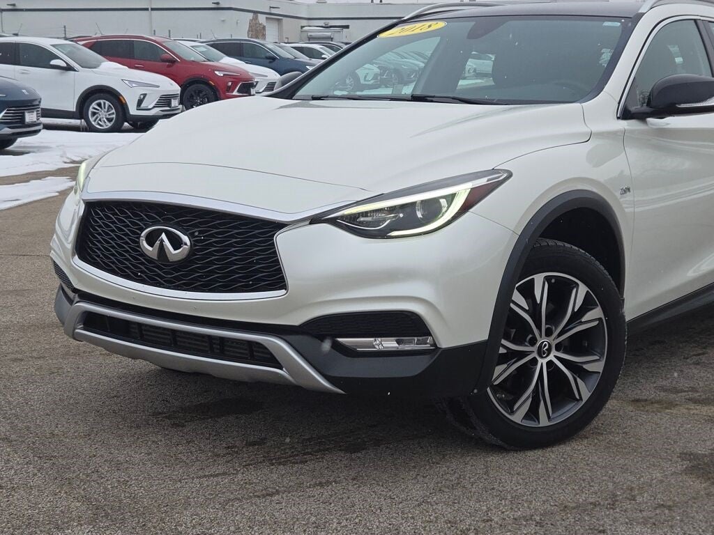 2018 INFINITI QX30 Premium
