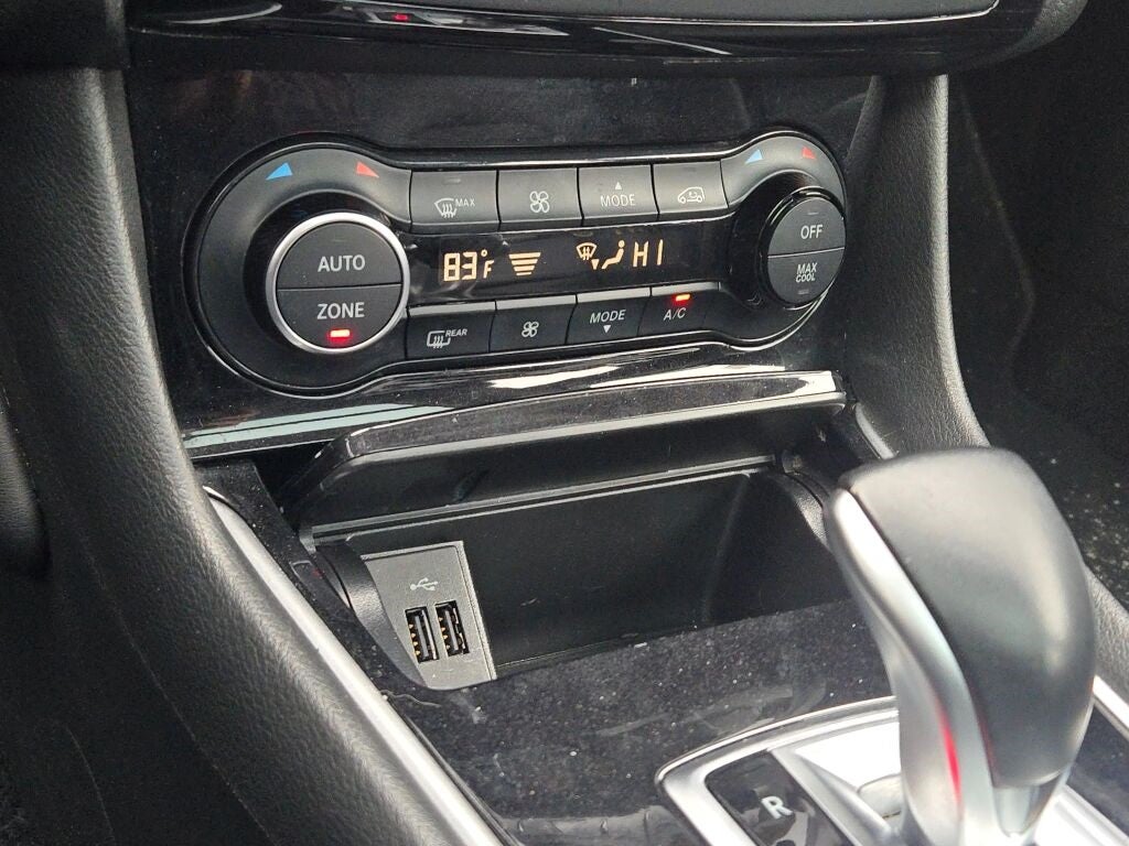 2018 INFINITI QX30 Premium