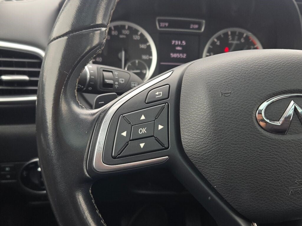 2018 INFINITI QX30 Premium