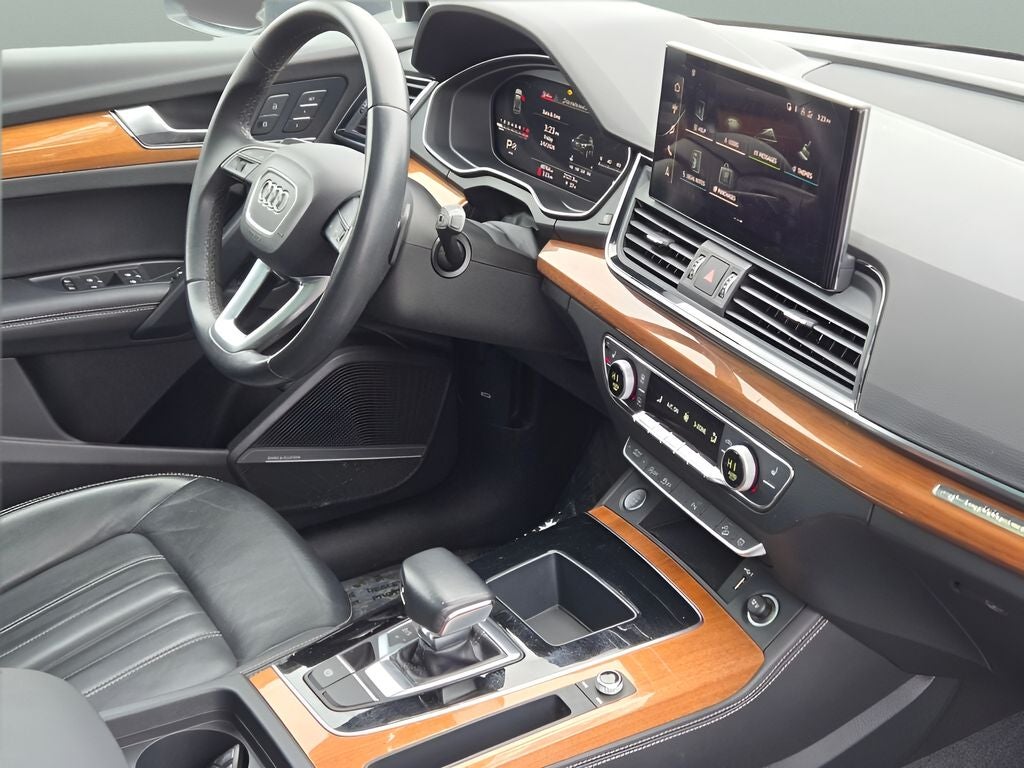 2023 Audi Q5 45 S line Premium quattro