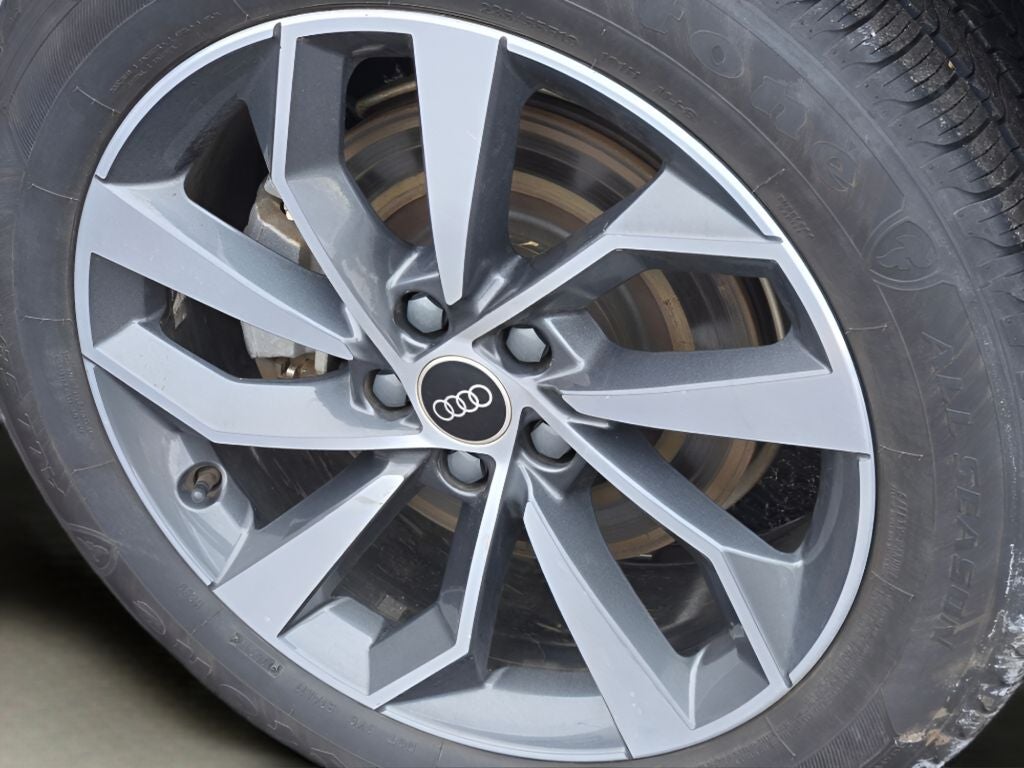 2023 Audi Q5 45 S line Premium quattro