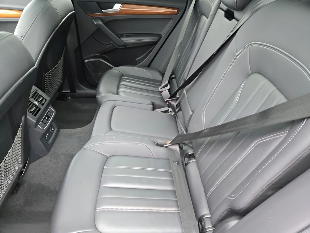 2023 Audi Q5 45 S line Premium quattro