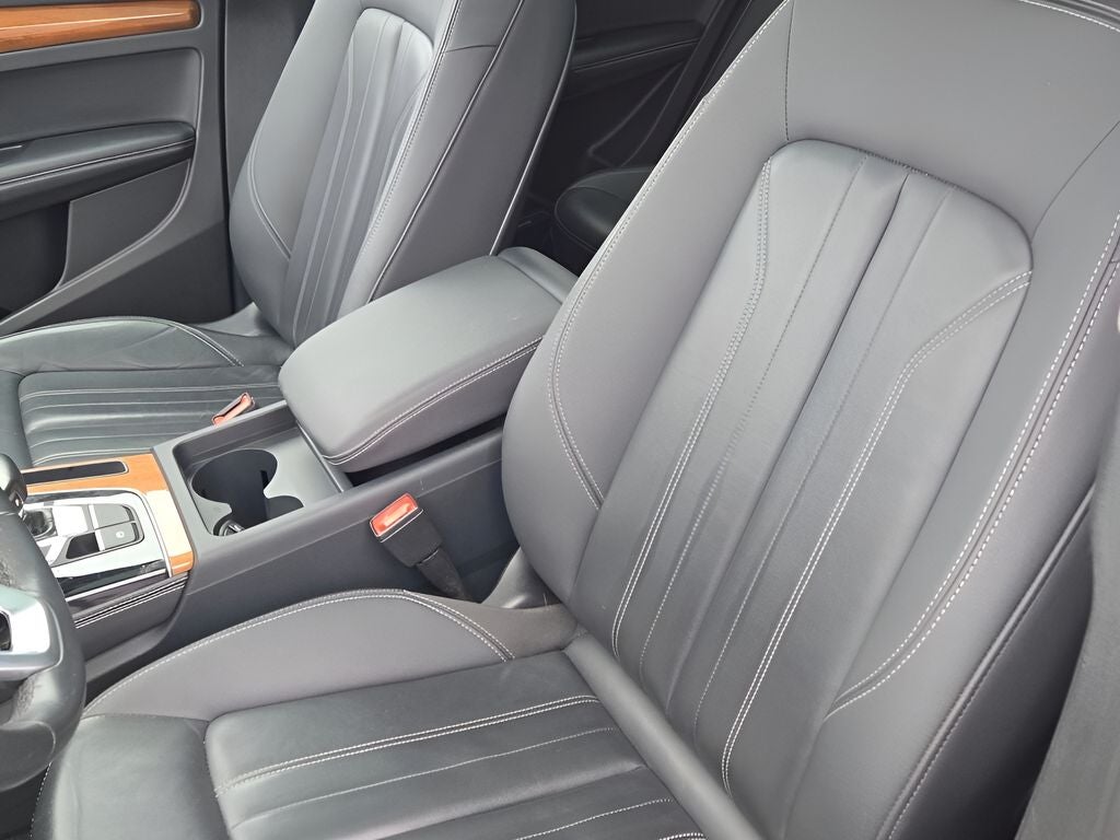 2023 Audi Q5 45 S line Premium quattro