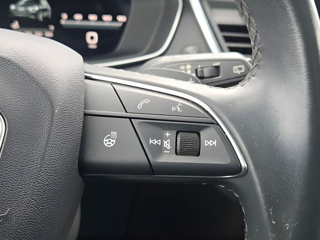 2023 Audi Q5 45 S line Premium quattro