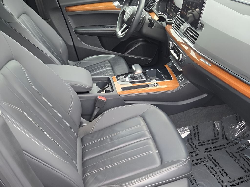 2023 Audi Q5 45 S line Premium quattro