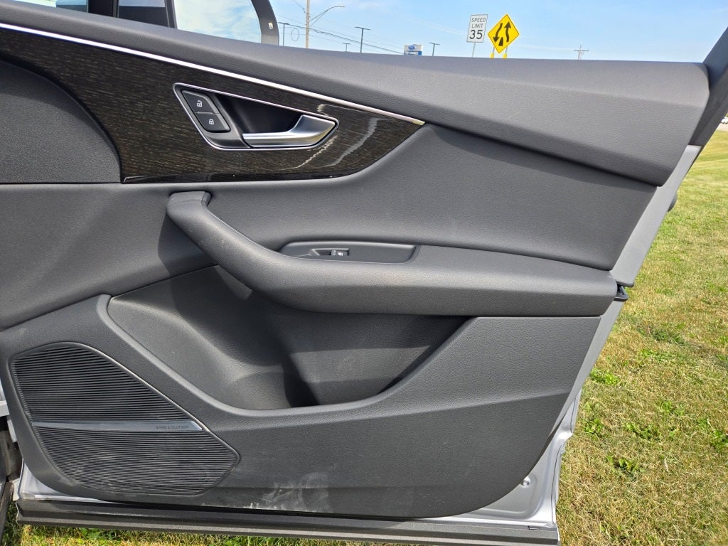 2022 Audi Q7 55 Premium Plus quattro