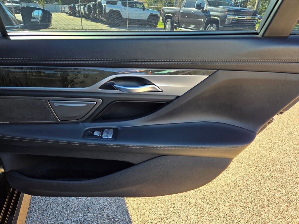 2020 BMW 7 Series 740i