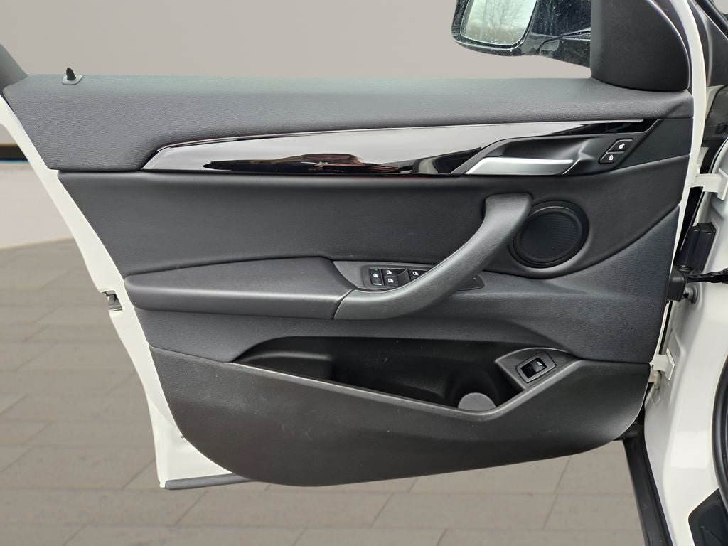 2022 BMW X2 xDrive28i