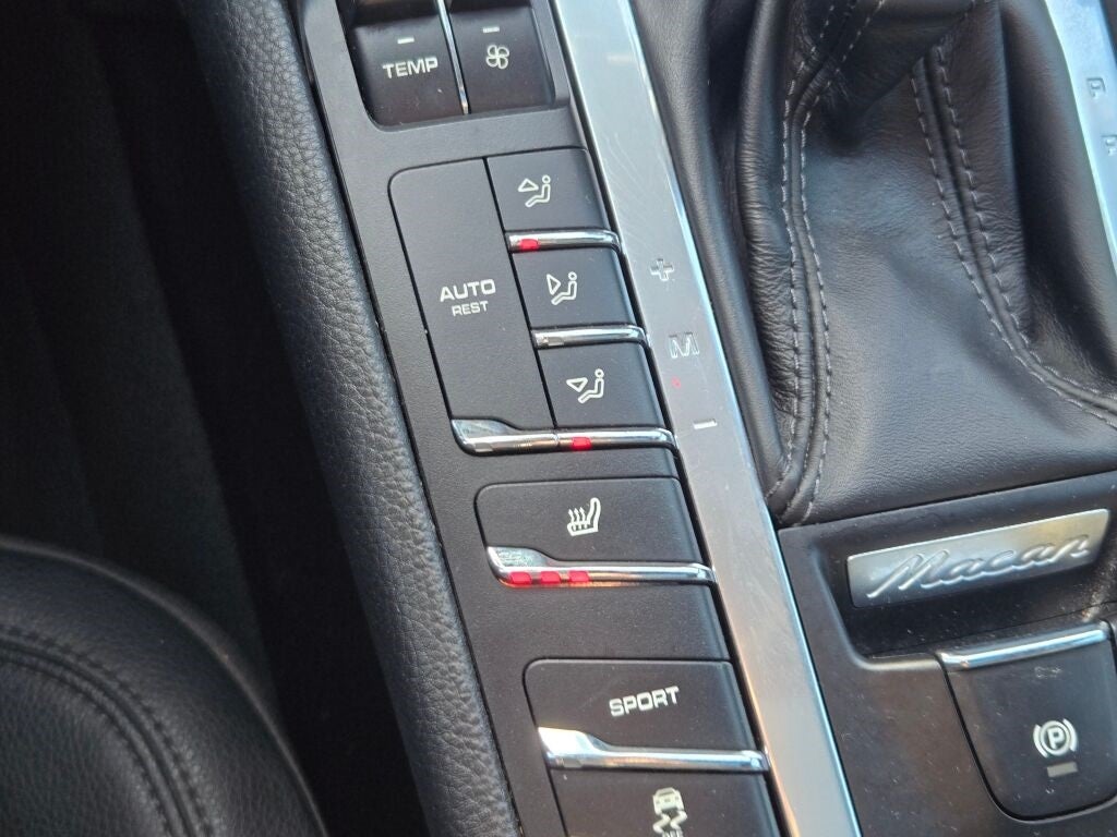 2018 Porsche Macan Base