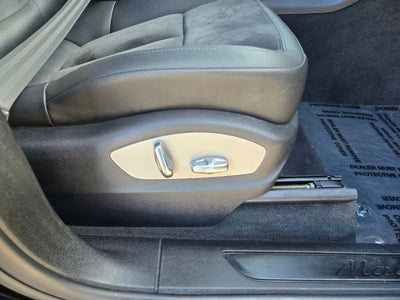 2018 Porsche Macan Base