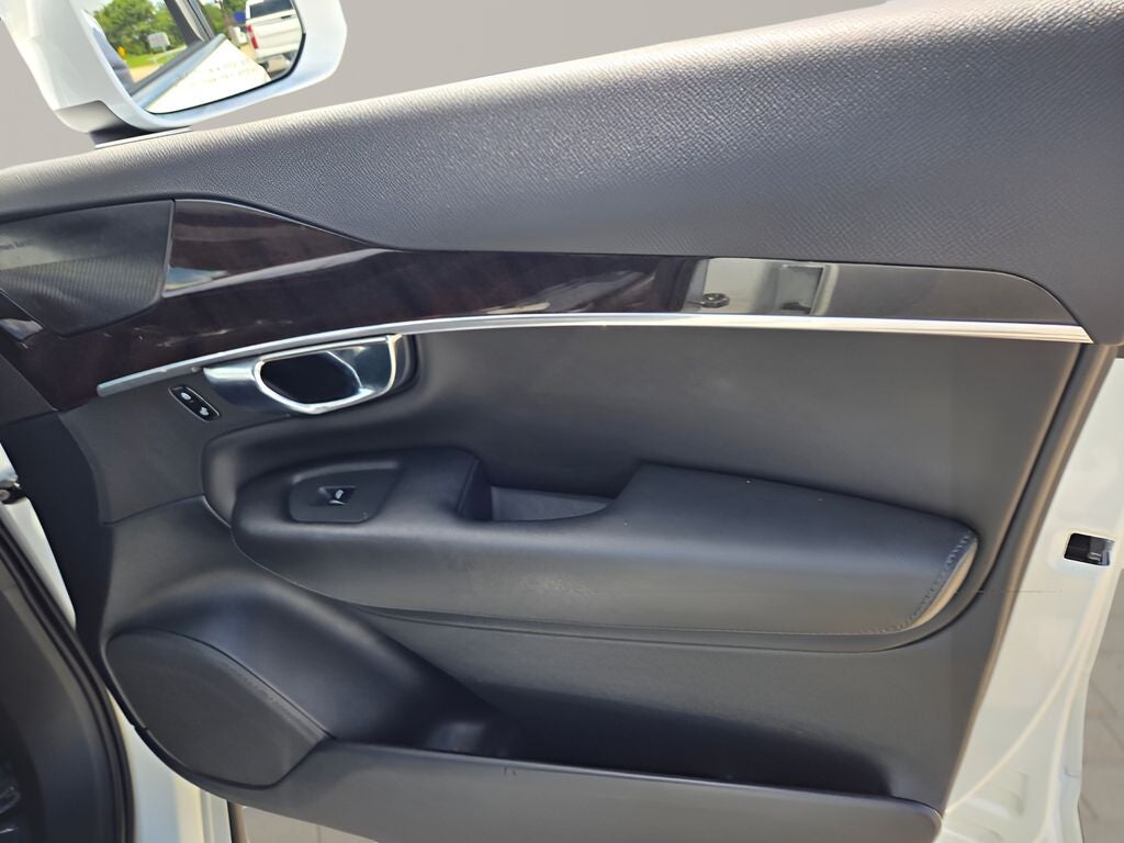 2019 Volvo XC90 T5 Momentum