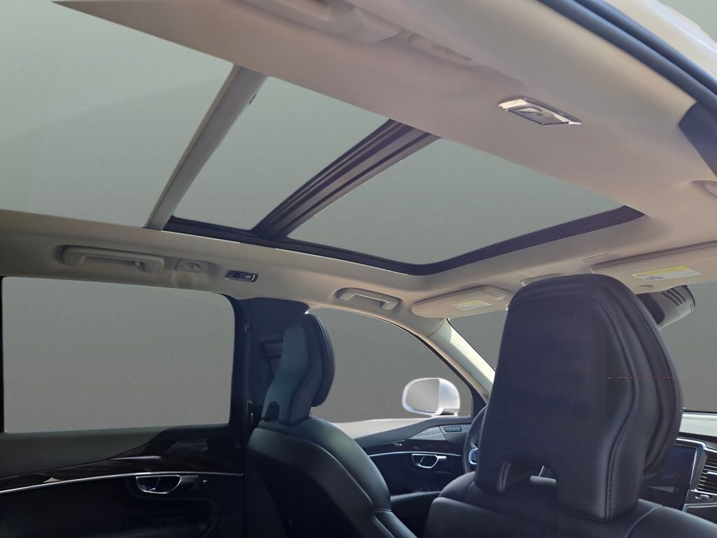 2019 Volvo XC90 T5 Momentum