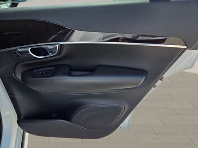 2019 Volvo XC90 T5 Momentum
