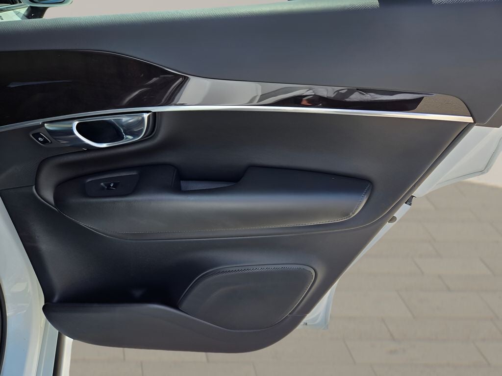 2019 Volvo XC90 T5 Momentum