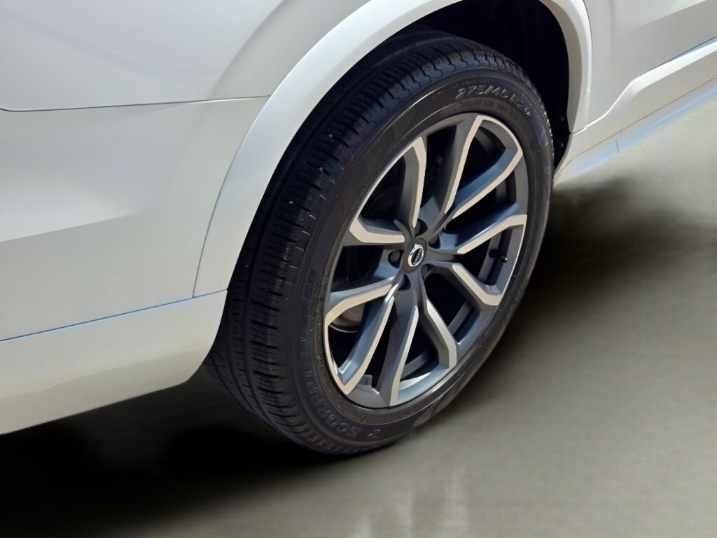 2019 Volvo XC90 T5 Momentum