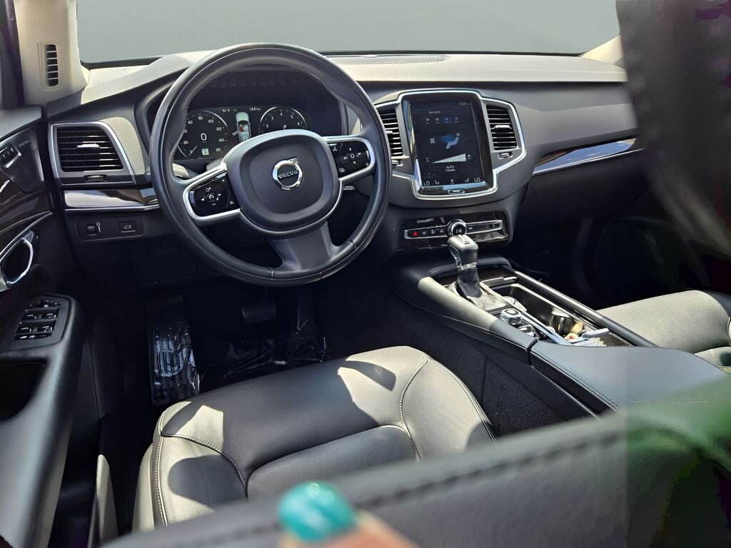 2019 Volvo XC90 T5 Momentum