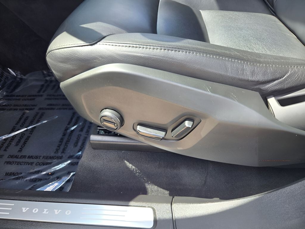 2019 Volvo XC90 T5 Momentum