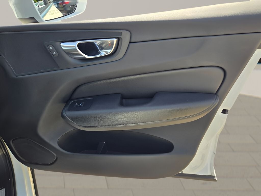 2020 Volvo XC60 T6 Momentum