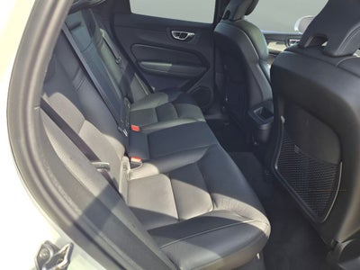 2020 Volvo XC60 T6 Momentum