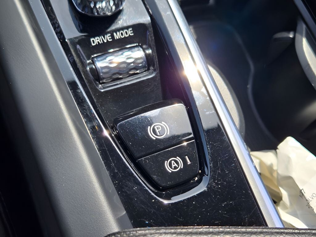2020 Volvo XC60 T6 Momentum