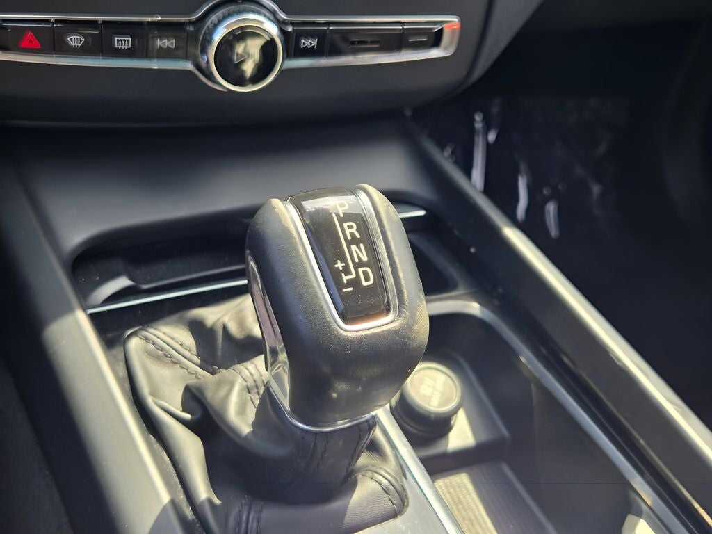 2020 Volvo XC60 T6 Momentum
