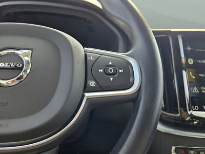 2020 Volvo XC60 T6 Momentum