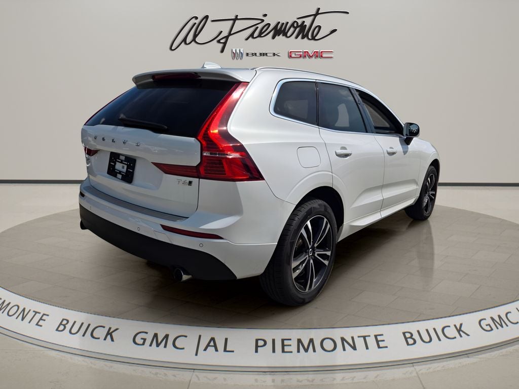 2020 Volvo XC60 T6 Momentum