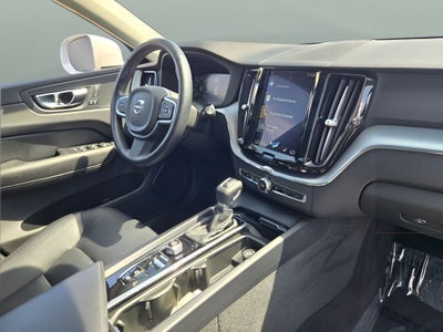 2020 Volvo XC60 T6 Momentum