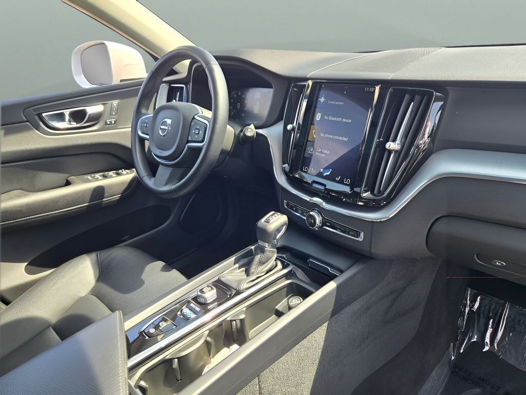 2020 Volvo XC60 T6 Momentum